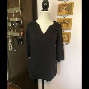 Black v neck top